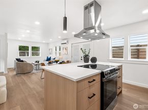 4004 Courtland Place S, Seattle WA 98118
