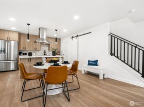 4004 Courtland Place S, Seattle WA 98118