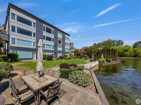 9039 NE Juanita Drive 104, Kirkland WA 98034
