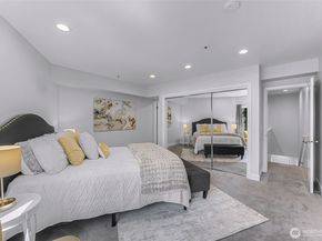 9039 NE Juanita Drive 104, Kirkland WA 98034
