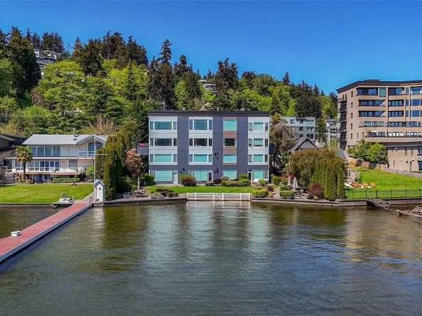 9039 NE Juanita Drive 104, Kirkland WA 98034