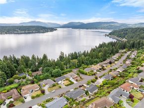 413 174th Place NE, Bellevue WA 98008