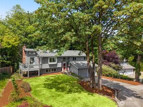 9416 NE 143rd Street, Kirkland WA 98034