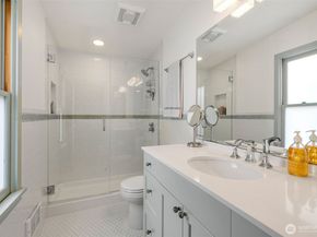 1406 Harvard Avenue 10, Seattle WA 98122