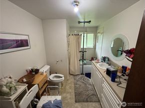 5149 Sandra Lane NE, Bremerton WA 98311