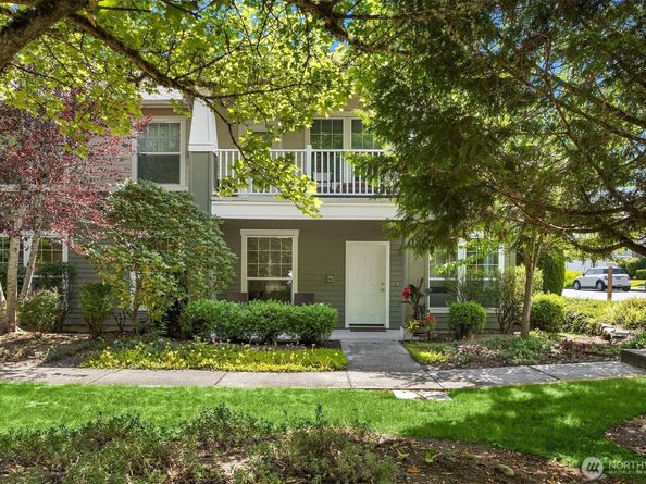 22675 NE Alder Crest Drive 102, Redmond WA 98053