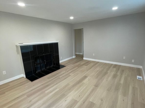 13829 51st ave Avenue S, Tukwila WA 98168
