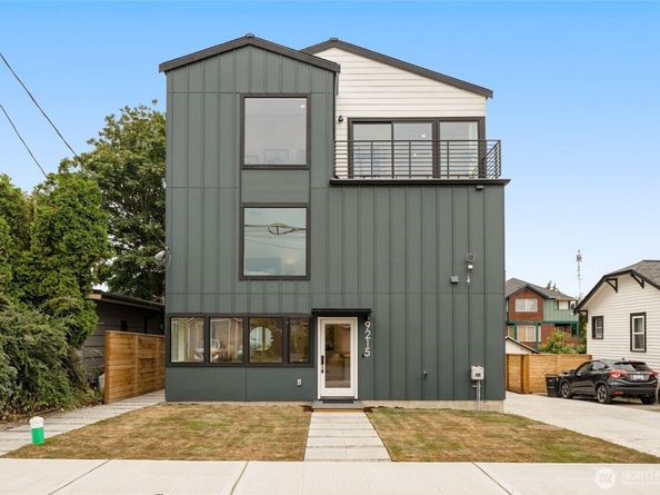 9215 12th Avenue NE, Seattle WA 98115