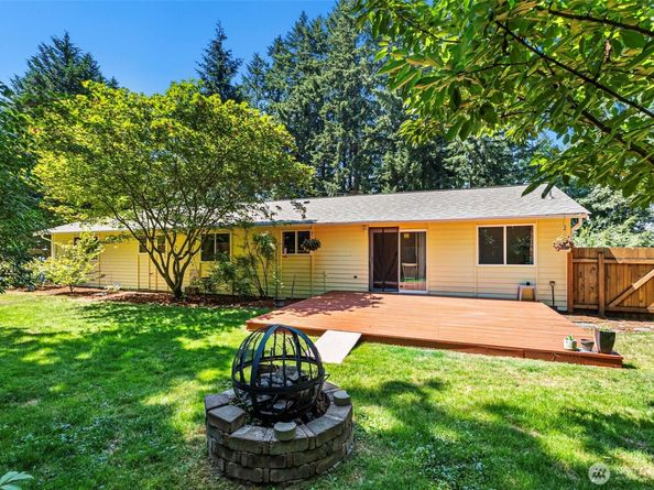 19064 10th Avenue NE, Poulsbo WA 98370