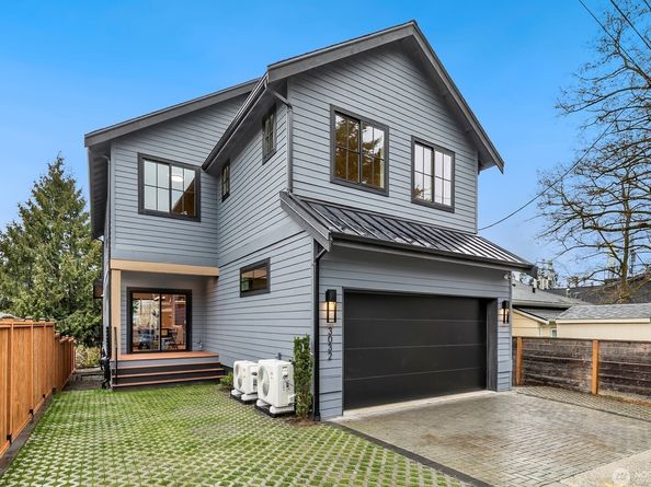 3032 NE Blakeley Street, Seattle WA 98105