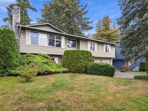 6711 144 Avenue NE, Redmond WA 98052