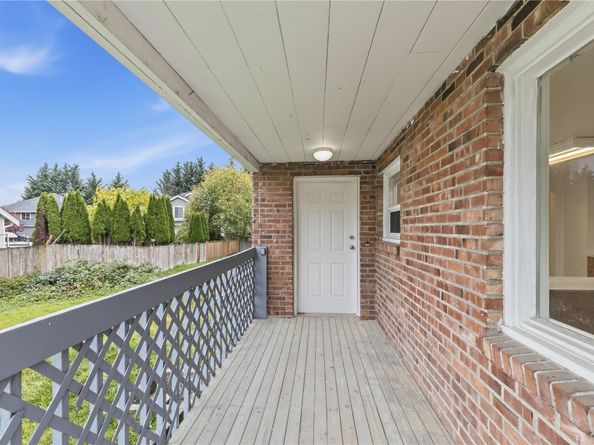 5415 NE 4th  Street Street, Renton WA 98059