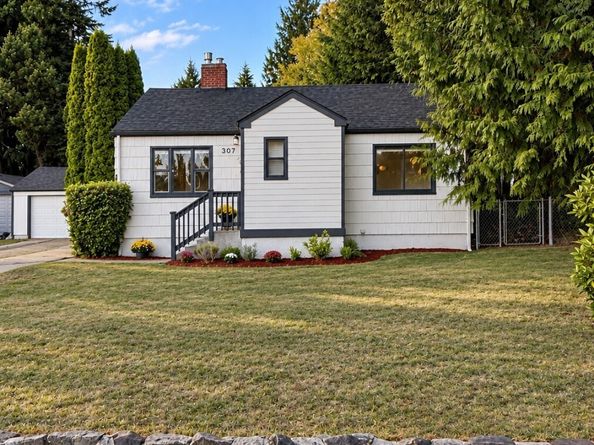 307 S Cabot Road, Everett WA 98203
