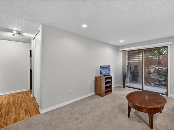 750 N 143rd Street B3, Seattle WA 98133