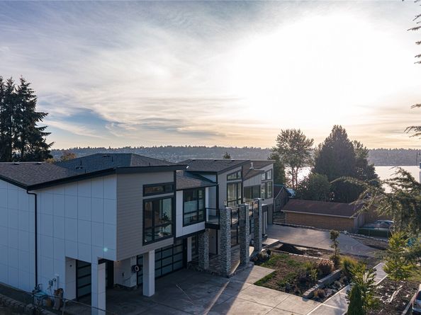 1417 N 24th st, Renton WA 98056