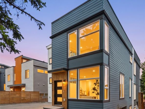 3035 A 21st Avenue W, Seattle WA 98199