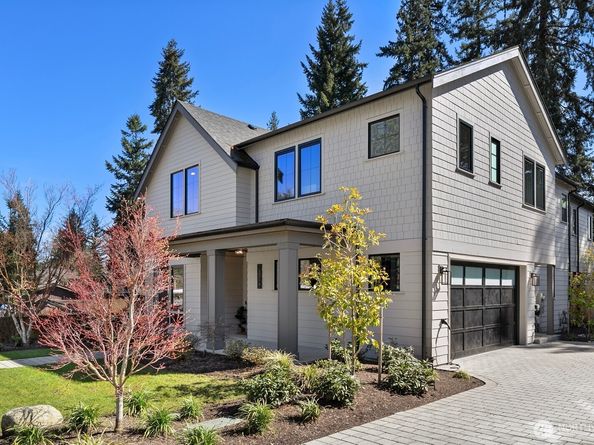 13017 NE 113th Street 1, Kirkland WA 98033
