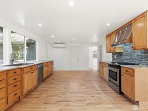 11636 13th Avenue SW, Burien WA 98146