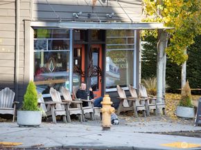 1401 5th Avenue W 306, Seattle WA 98119