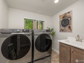 9720 NE Lofgren Road, Bainbridge Island WA 98110