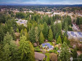 15727 Cascadian Way, Bothell WA 98012