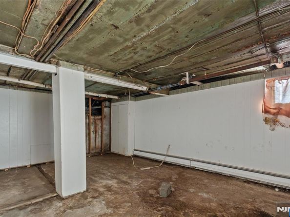 1209 6th, North Bergen NJ 07047