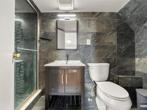 539 Hillside Street, Ridgefield NJ 07657