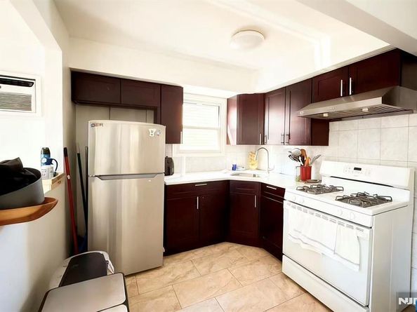 308 5th Street, Union City NJ 07087