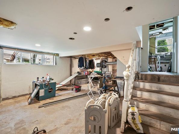 735 Clark Avenue, Ridgefield NJ 07657