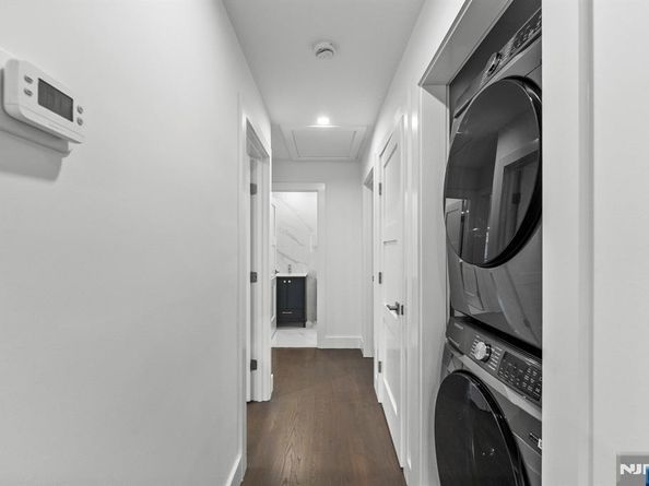 1107 Fairview Lane, Fort Lee NJ 07024