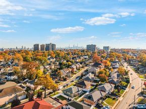 1107 Fairview Lane, Fort Lee NJ 07024