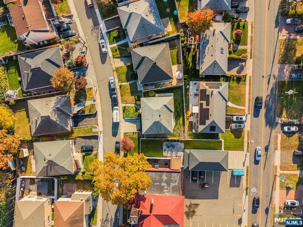 1107 Fairview Lane, Fort Lee NJ 07024