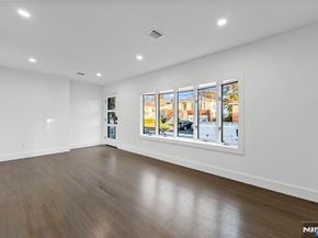 1107 Fairview Lane, Fort Lee NJ 07024