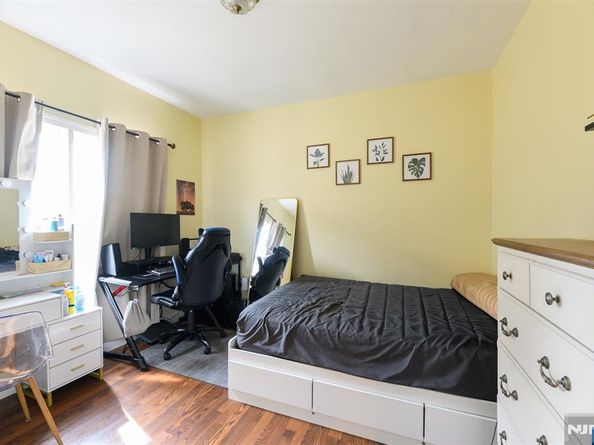 530 64th Street, West New York NJ 07093