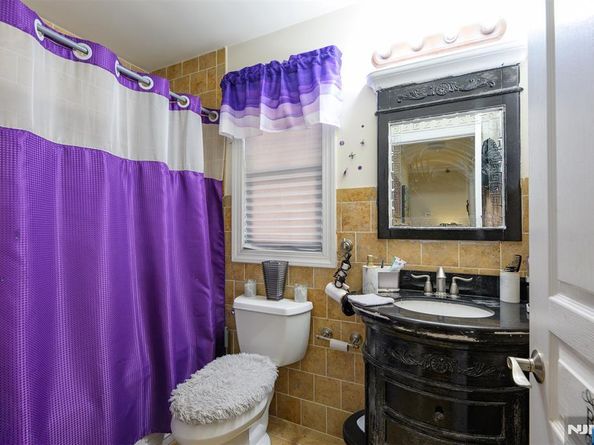 530 64th Street, West New York NJ 07093