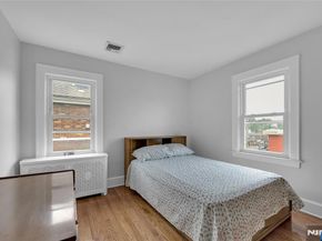 571 Monroe Place, Ridgefield NJ 07657