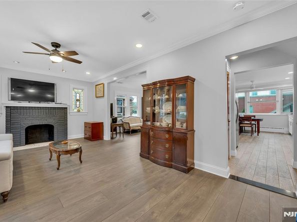571 Monroe Place, Ridgefield NJ 07657