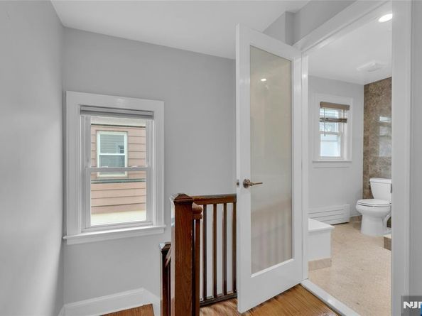 571 Monroe Place, Ridgefield NJ 07657