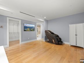 1076 River Road, Edgewater NJ 07020