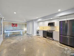 1076 River Road, Edgewater NJ 07020