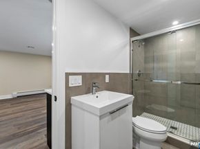 1087 Kingsland Lane, Fort Lee NJ 07024