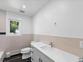 1087 Kingsland Lane, Fort Lee NJ 07024
