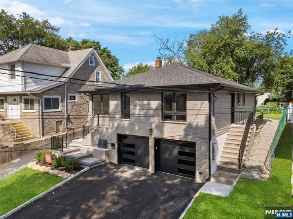 1087 Kingsland Lane, Fort Lee NJ 07024
