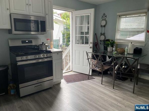 2 Elizabeth Street, Ridgefield NJ 07657
