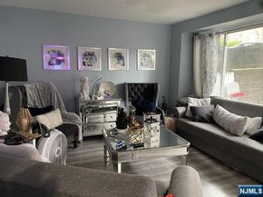 2 Elizabeth Street, Ridgefield NJ 07657