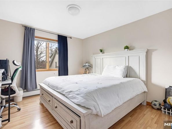 664 Day Avenue, Ridgefield NJ 07657