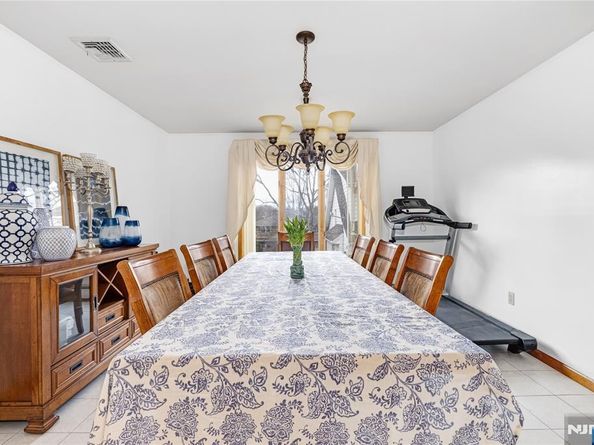 664 Day Avenue, Ridgefield NJ 07657