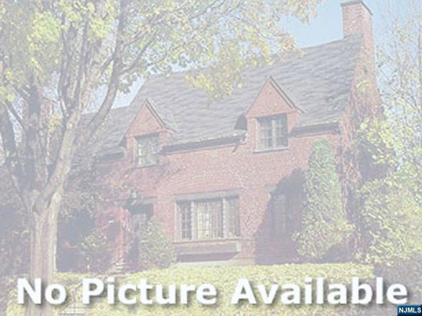 2008 41st Street, North Bergen NJ 07047
