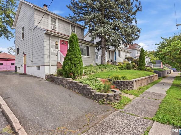 809 Elm Avenue, Ridgefield NJ 07657
