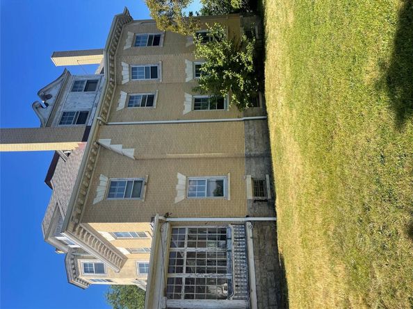 165 Summit Avenue, Mount Vernon NY 10550